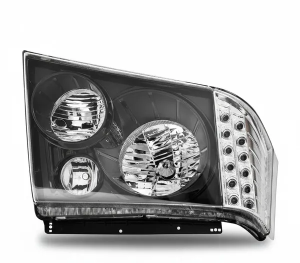 Headlight_suitable_for_Force_()