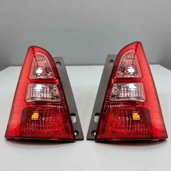 Tail_Light_suitable_for_Toyota_Innova_()