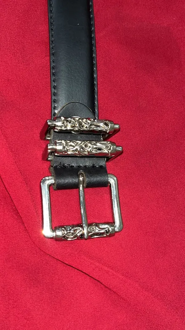 Black_Grain_Leather_Ornate_Silver_Buckle_Belt_For_Unisex