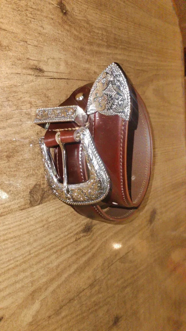 Brown_Grain_Leather_Western_Silver_Engraved_Buckle_Belt_For_Unisex