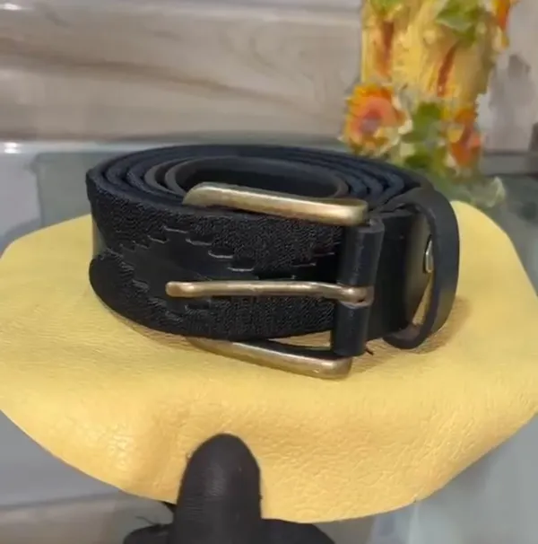 Black_Grain_Leather_Textured_Casual_Belt_For_Unisex