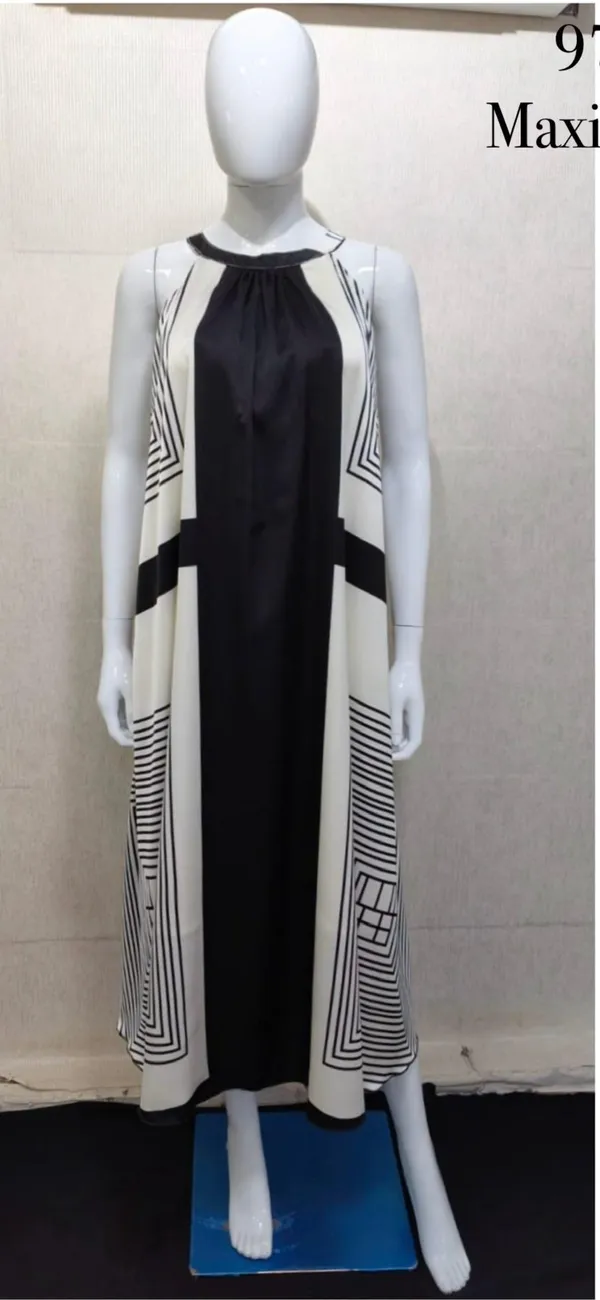 Black_And_White_Printed_Maxi_Dress_For_Women