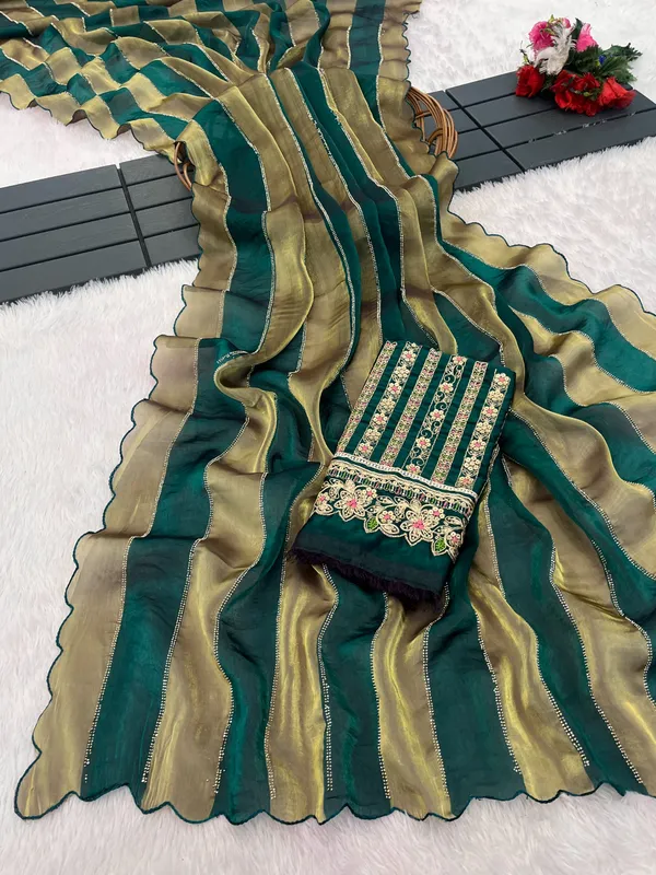 Green_Silk_Blend_Striped_Saree_For_Women