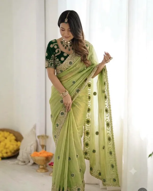 Green_Embroidered_Saree_For_Women