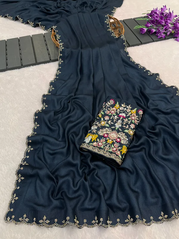 Navy_Embroidered_Saree_For_Women