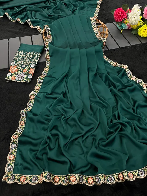 Green_Embroidered_Saree_For_Women