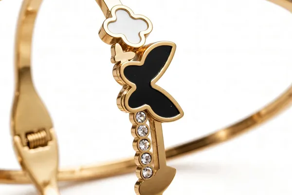 Gold_Tone_Butterfly_Bracelet_for_Women