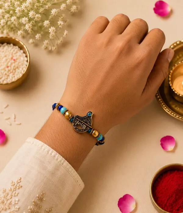 Handicrafted_Peacock_Design_Rakhi_Set
