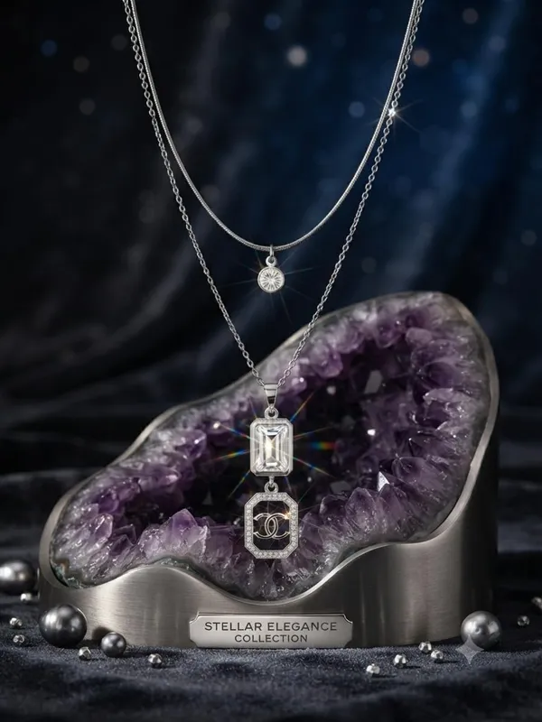 Crystal_Pendant_Necklace_With_Charm