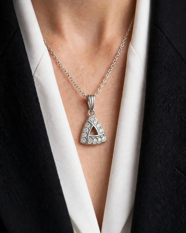 Triangle_Pendant_Necklace