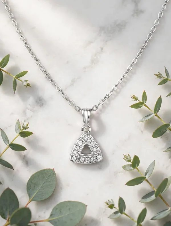 Triangle_Pendant_Necklace