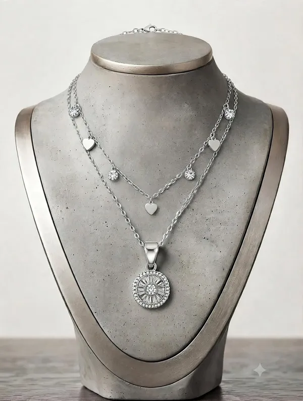 Layered_Necklace_With_Pendant_And_Charms