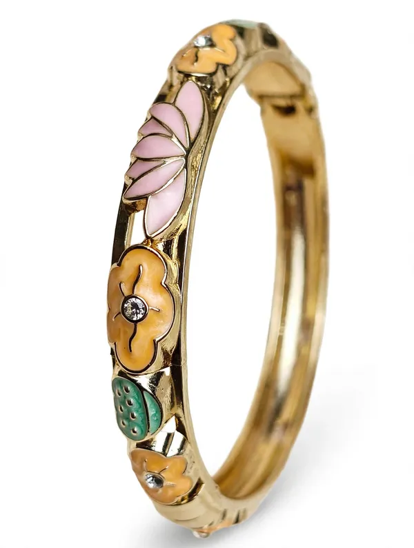 Gold_Floral_Enamel_Hinged_Bangle_for_Women