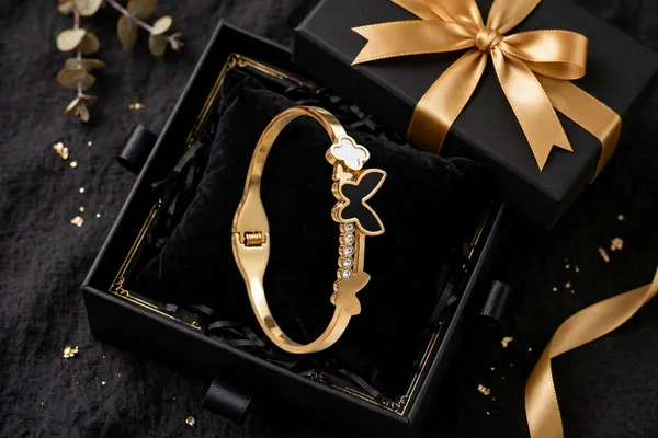 Gold_Tone_Butterfly_Bracelet_for_Women