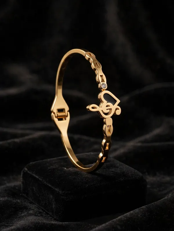 Gold-Tone_Charm_Bracelet_for_Women