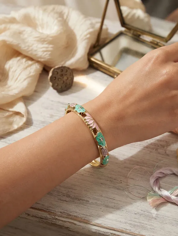 Gold_Tone_Floral_Enamel_Kada_Bangle_for_Women