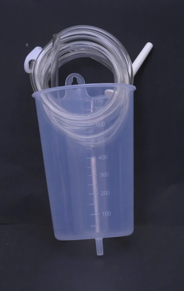 Plastic_Enema_Pot_With_Rubber_Catheter_Tube