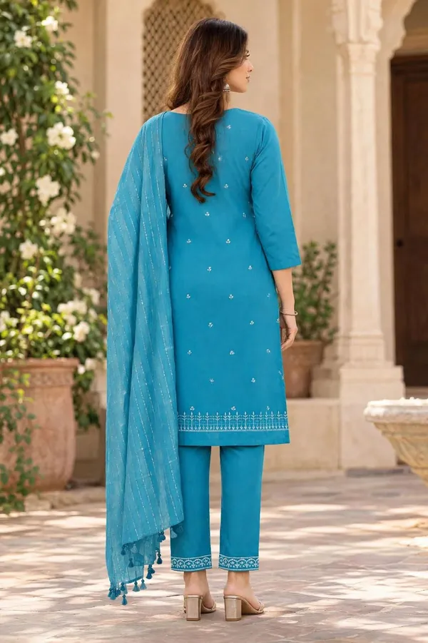 Turquoise_Embroidered_Straight_Kurta_Set_For_Women