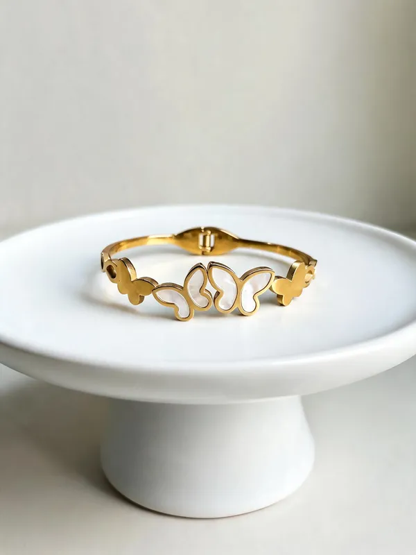 Gold_Stainless_Steel_Bangle_Bracelet_For_Women