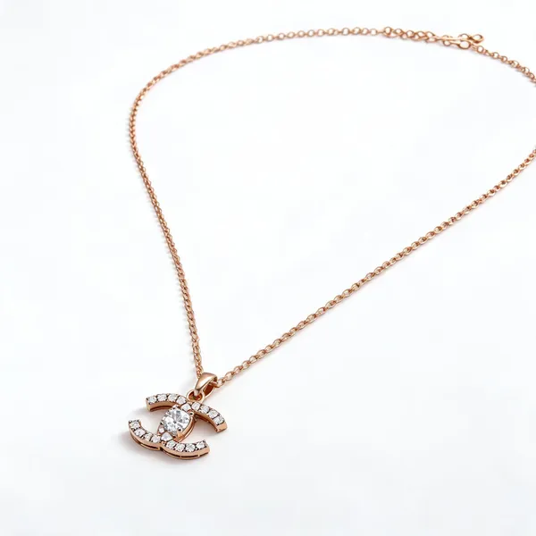 Gold_Alloy_Pendant_Necklace_For_Women