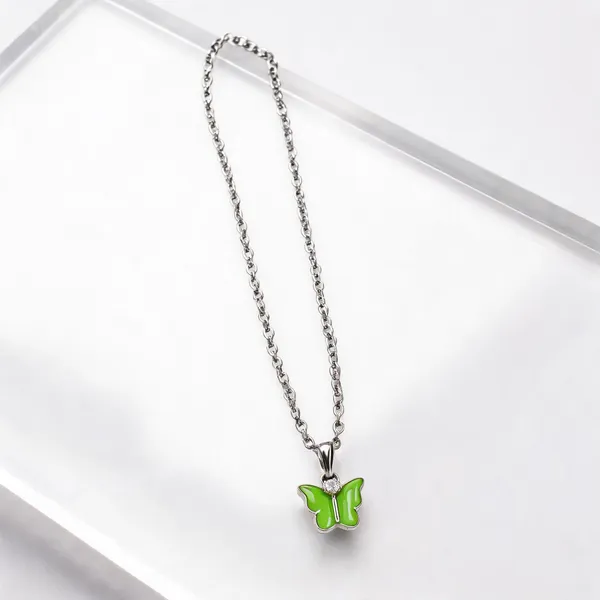 Silver_Stainless_Steel_Pendant_Necklace_For_Women
