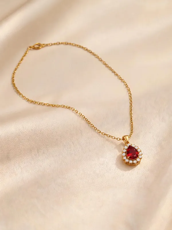 Red_Alloy_Pendant_Necklace_For_Women