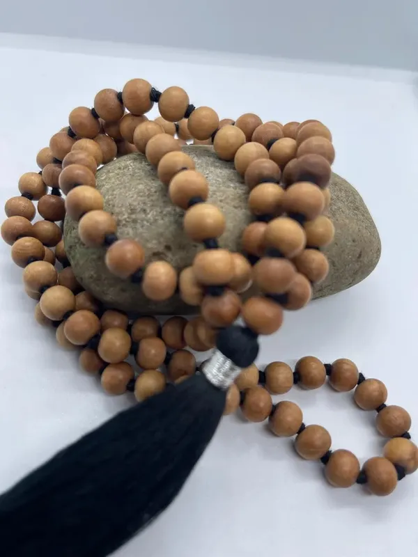 Natural_Wood_Bead_Mala_With_Tassel