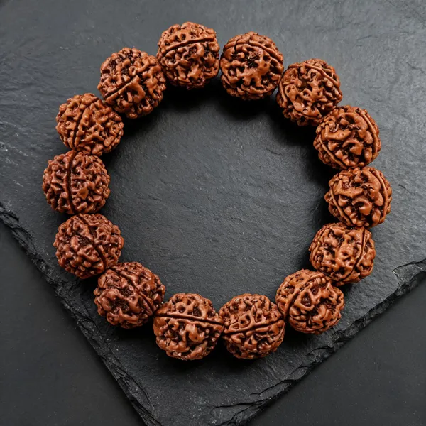 4_Mukhi_Nepali_Rudraksha_Bead_Bracelet_For_Unisex_Lab_Certified