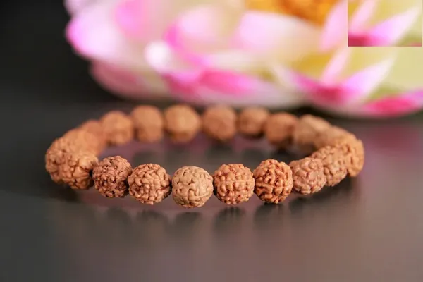 Brown_Rudraksha_Bead_Bracelet_For_Men_And_Women