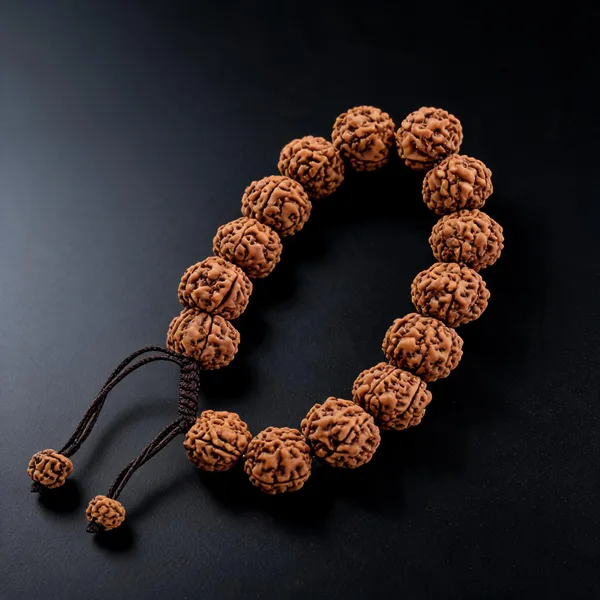 5_Mukhi_Rudraksha_Adjustable_Bracelet_for_Men_&_Women_Lab_Certified