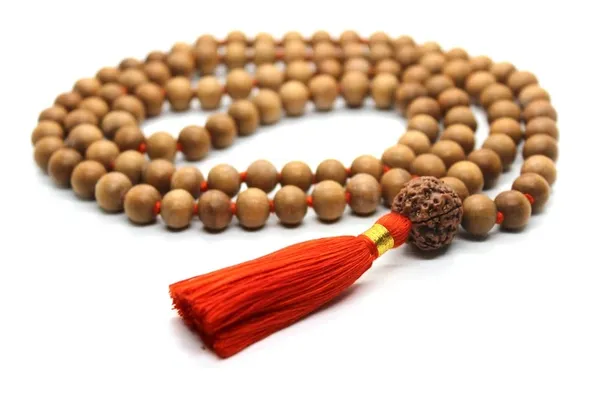 Brown_Wooden_Rudraksha_Mala_For_Devotees