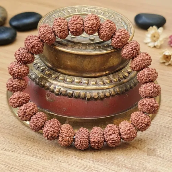 Natural_9_Mukhi_Rudraksha_Bead_Bracelet