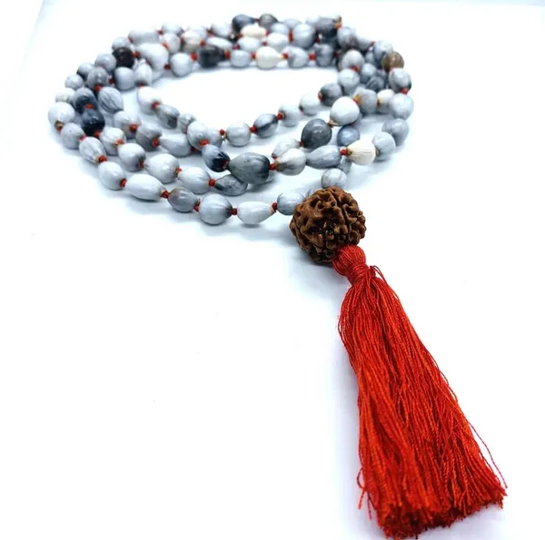 Rudraksha_Bead_Mala_With_Red_Tassel