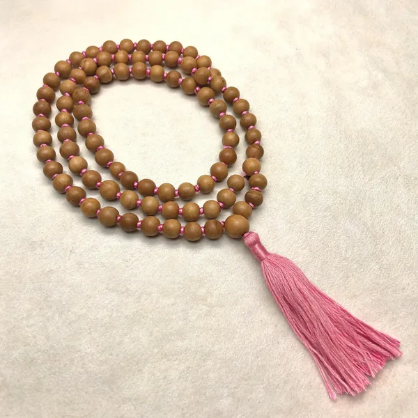 White_Sandalwood_Mala_8mm_for_Men_&_Women_Puja_and_Spiritual_Worship_Lab_Certified