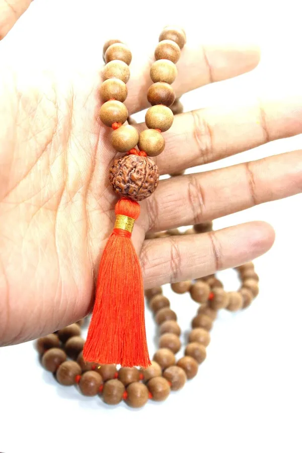 Brown_Wooden_Rudraksha_Mala_For_Devotees
