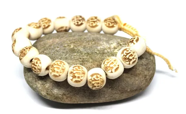 Cream_Wooden_Beaded_Bracelet_for_Unisex