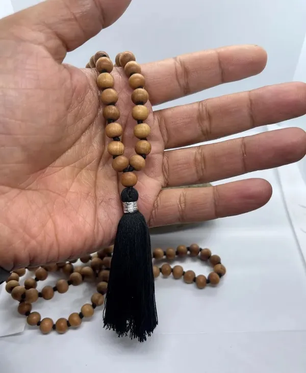Natural_Wood_Bead_Mala_With_Tassel