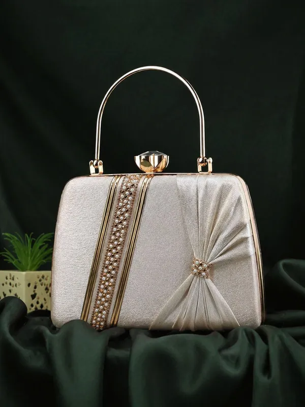 Silver_Pu_Embellished_Party_Clutch_For_Women