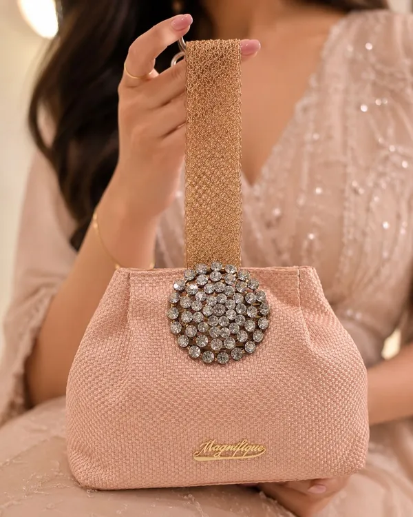 Pink_Pu_Solid_Sling_Bag_For_Women