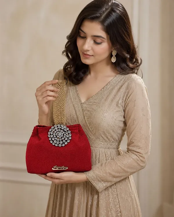 Red_Pu_Solid_Sling_Bag_For_Women