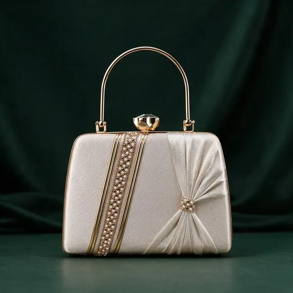 Silver_Pu_Embellished_Party_Clutch_For_Women
