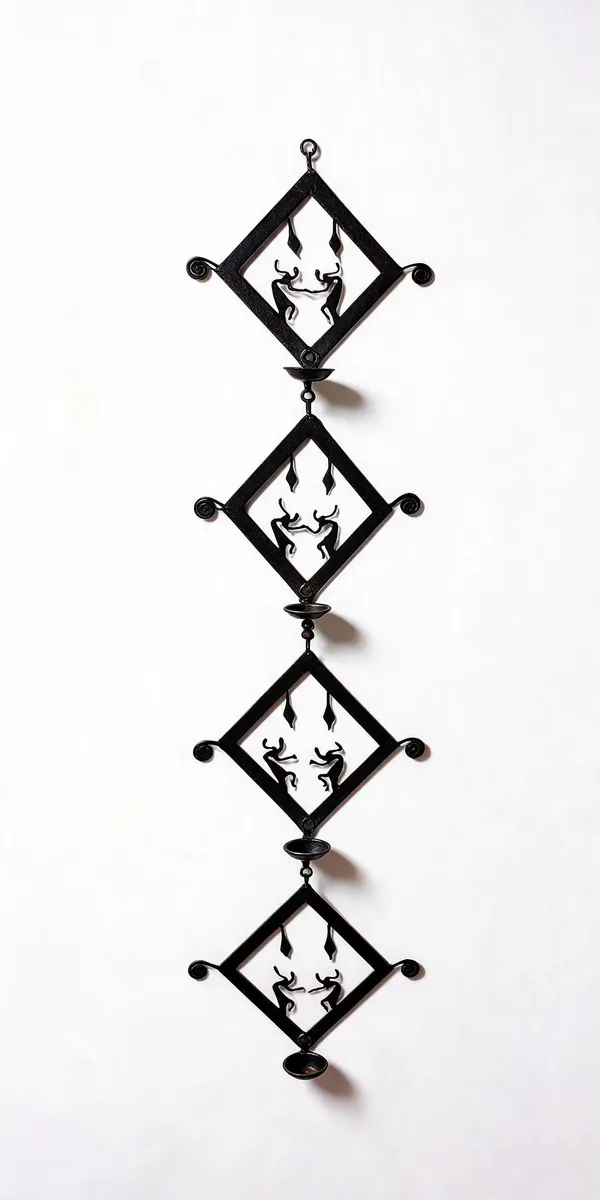 Wrought_Iron_Tribal_Diamond_Tealight_Holder