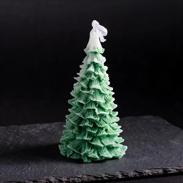 Soy_Wax_Christmas_Tree_And_Tealight_Decorative_Candle_Set