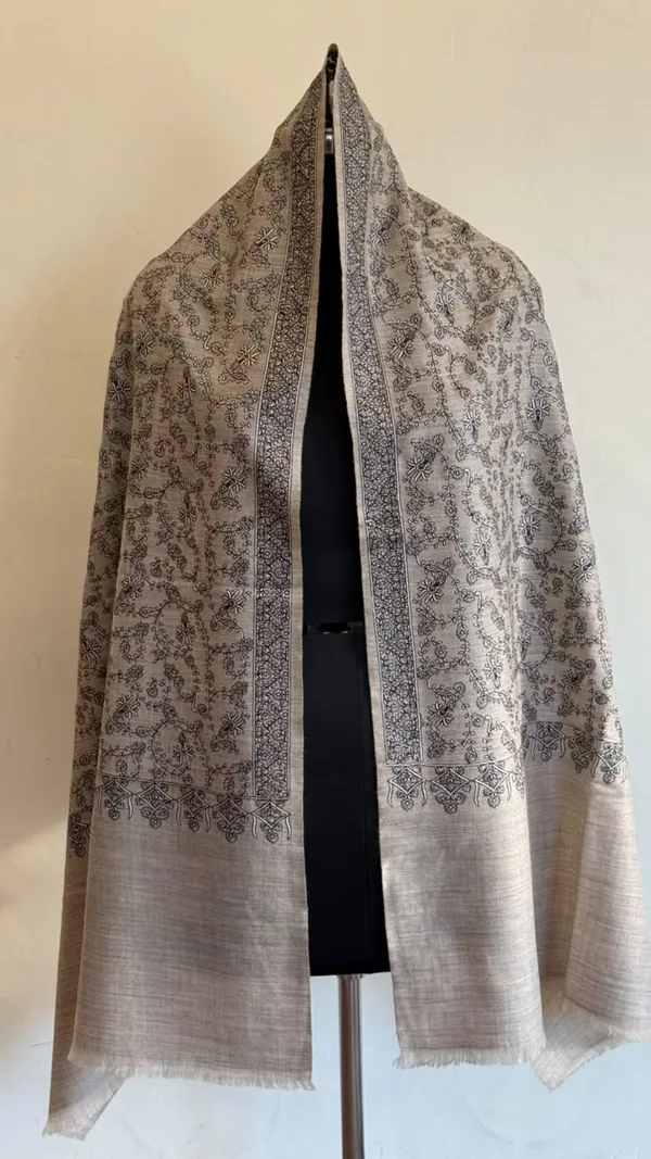 Brown_And_Cream_Floral_Print_Stole_for_Women