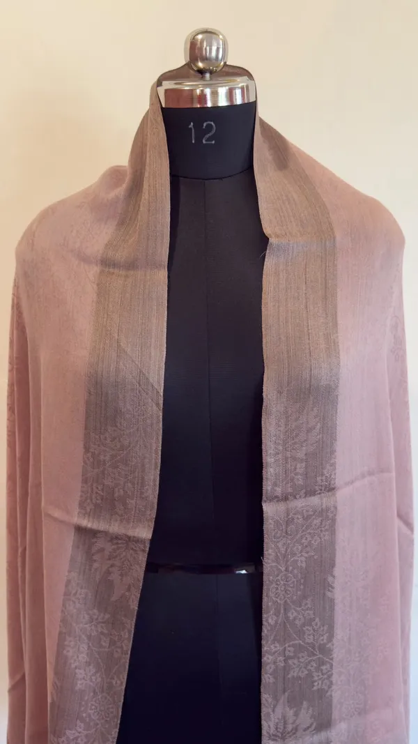 Pink_Woven_Patterned_Shawl_for_Women