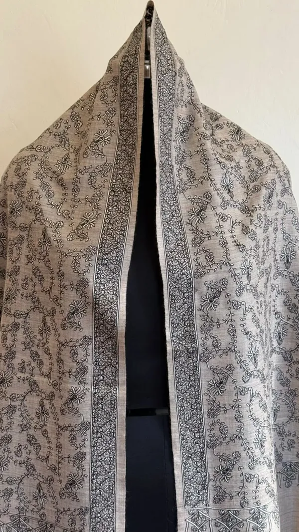Brown_And_Cream_Floral_Print_Stole_for_Women