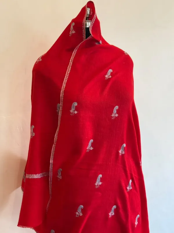 Red_Embroidered_Dupatta_For_Women