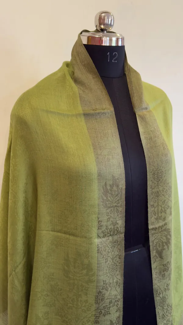 Green_Woven_Shawl_for_Women
