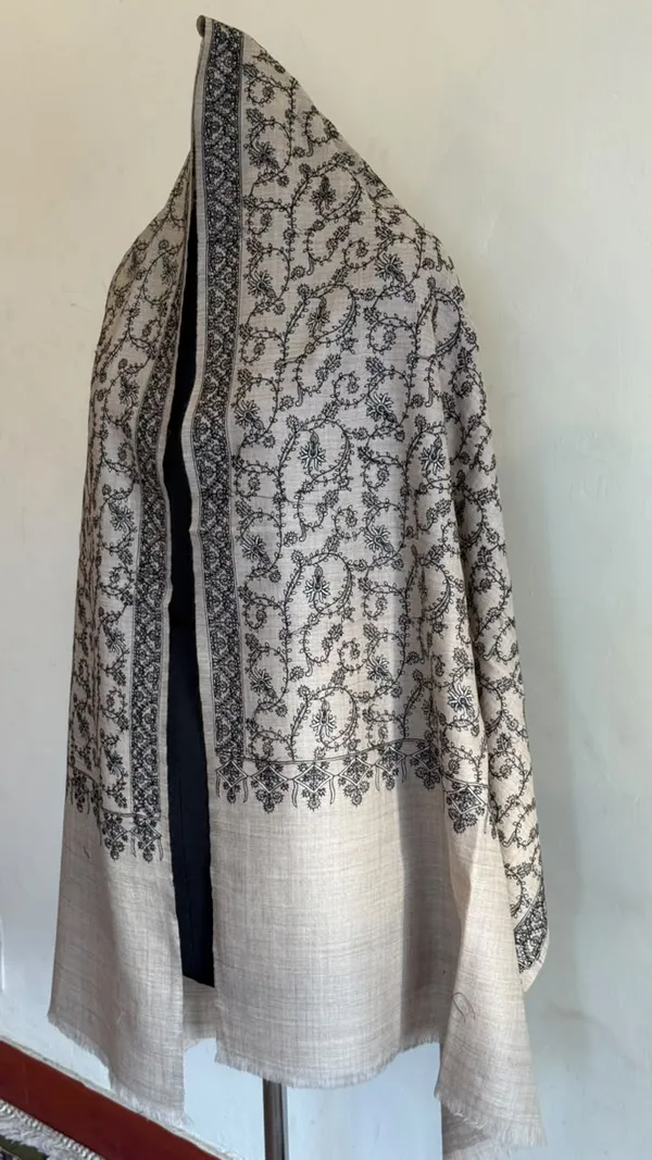 Brown_And_Cream_Floral_Print_Stole_for_Women