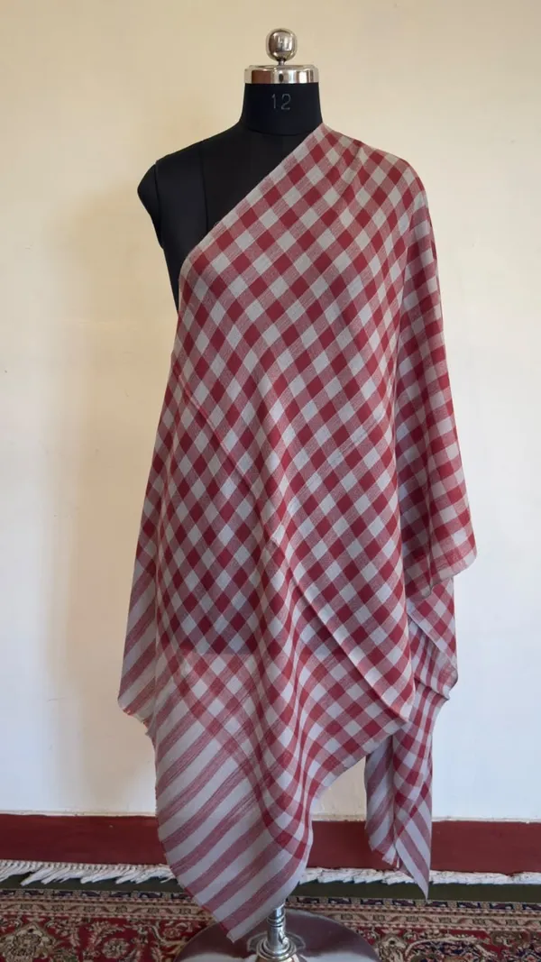 Red_Checked_Pattern_Scarf_For_Women